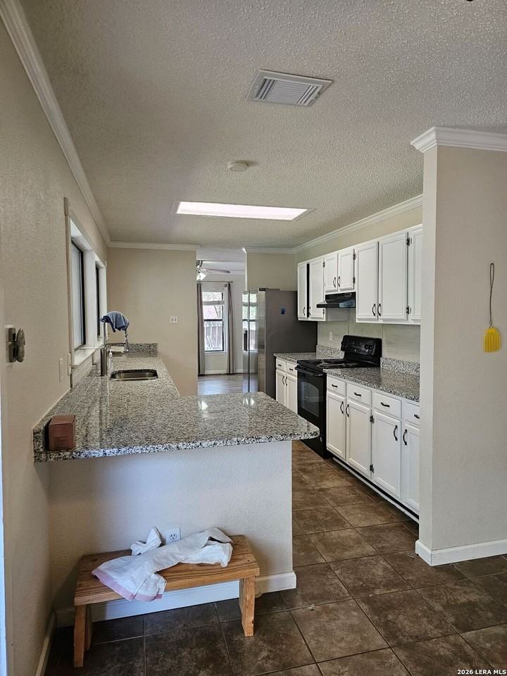 3434 Westmark - Photo 5 of 27