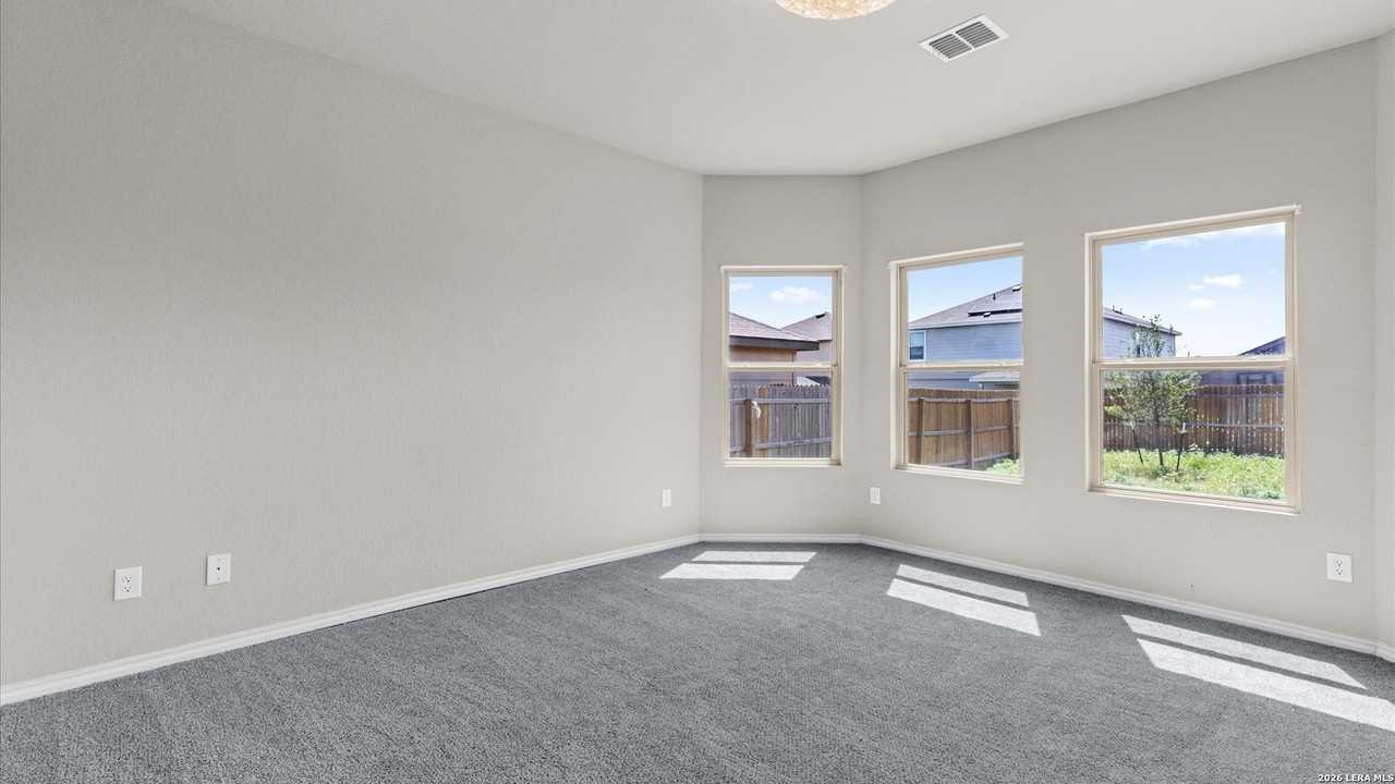 5915 Poolside Park - Photo 7 of 21