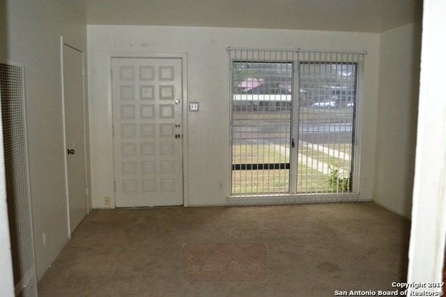 1815 Viewridge Dr - Photo 2 of 6