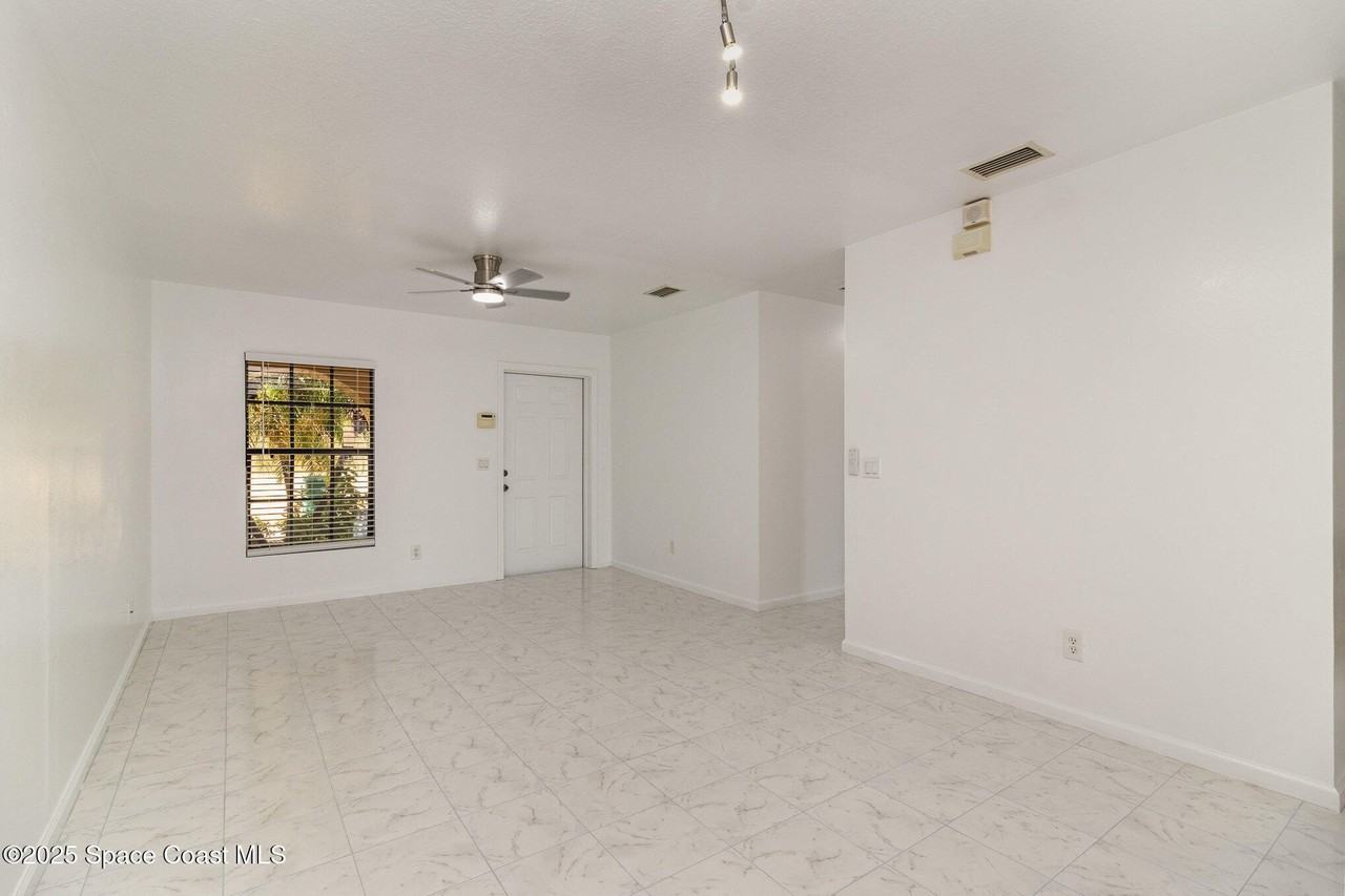 1165 Luminary Cir #102 - Photo 2 of 20