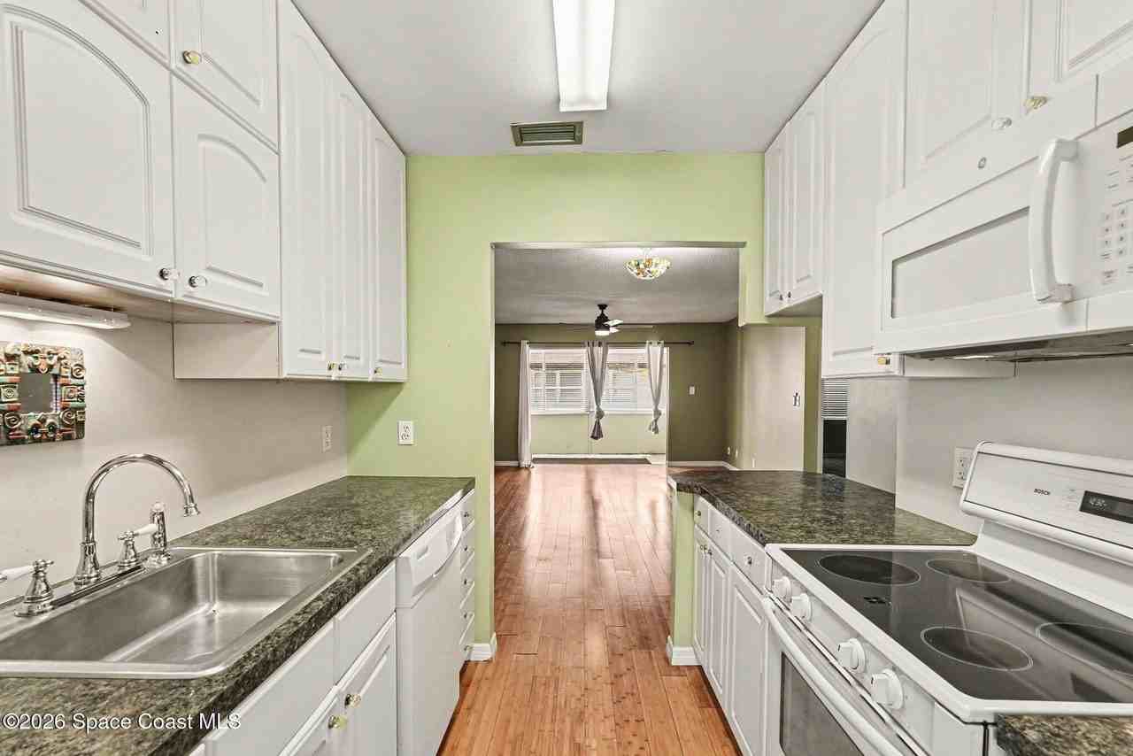 1047 Small Ct #38 - Photo 4 of 26