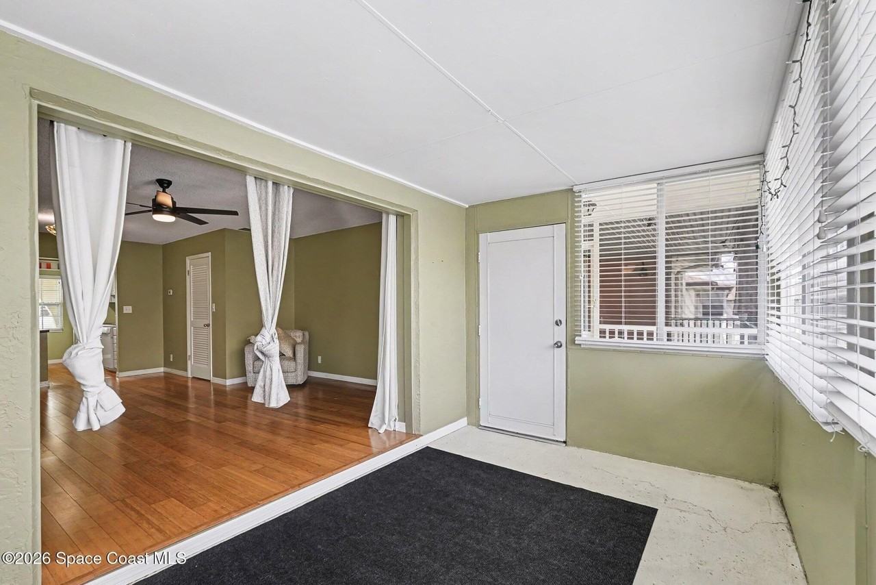 1047 Small Ct #38 - Photo 5 of 26