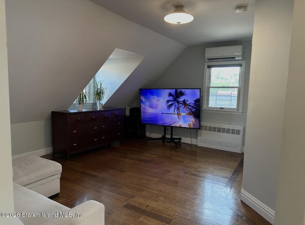 210 Liberty Ave - Photo 2 of 15