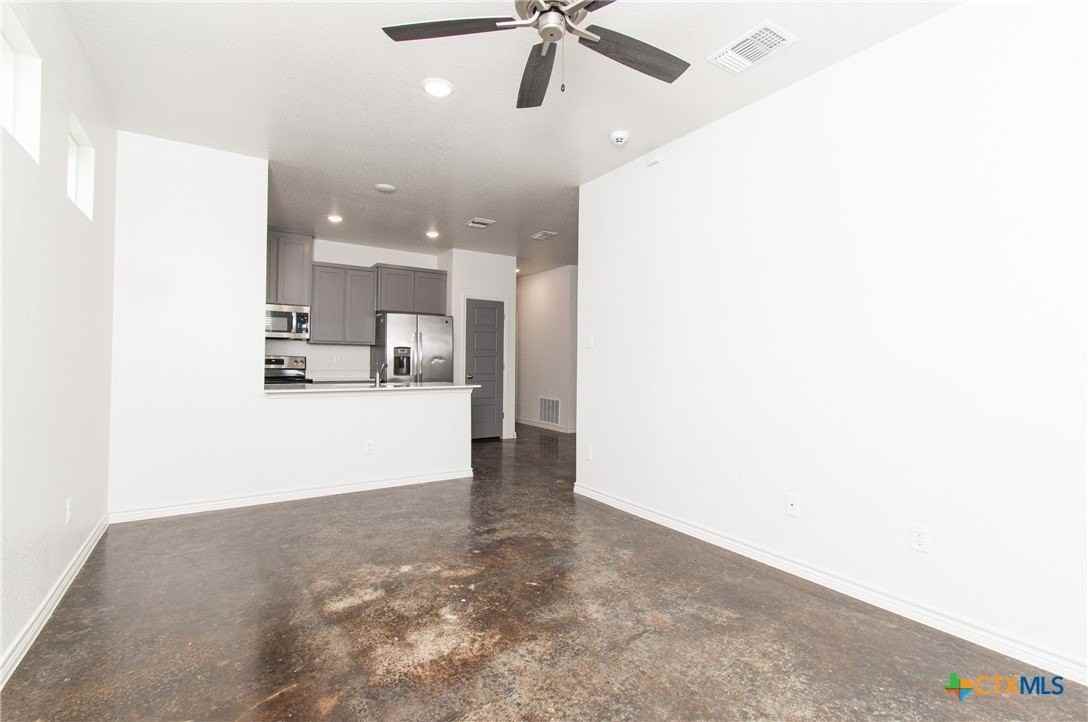 319 Riptide Rd #A - Photo 3 of 18