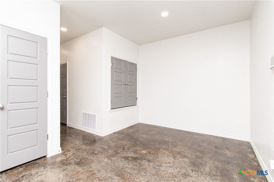 319 Riptide Rd #A - Photo 5 of 18