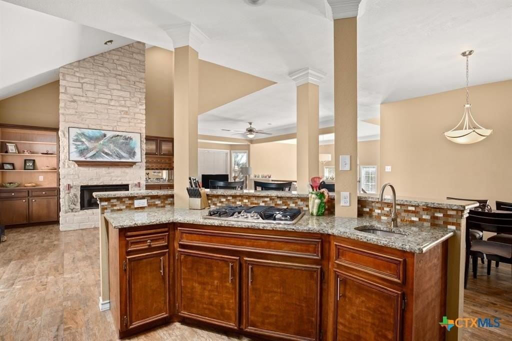 6108 Cape Coral Dr - Photo 3 of 24