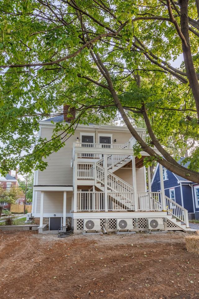 716 W Maxwell St #3 - Photo 7 of 7