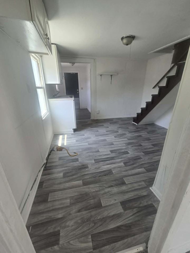 913 Pine St #1 - Photo 5 of 16