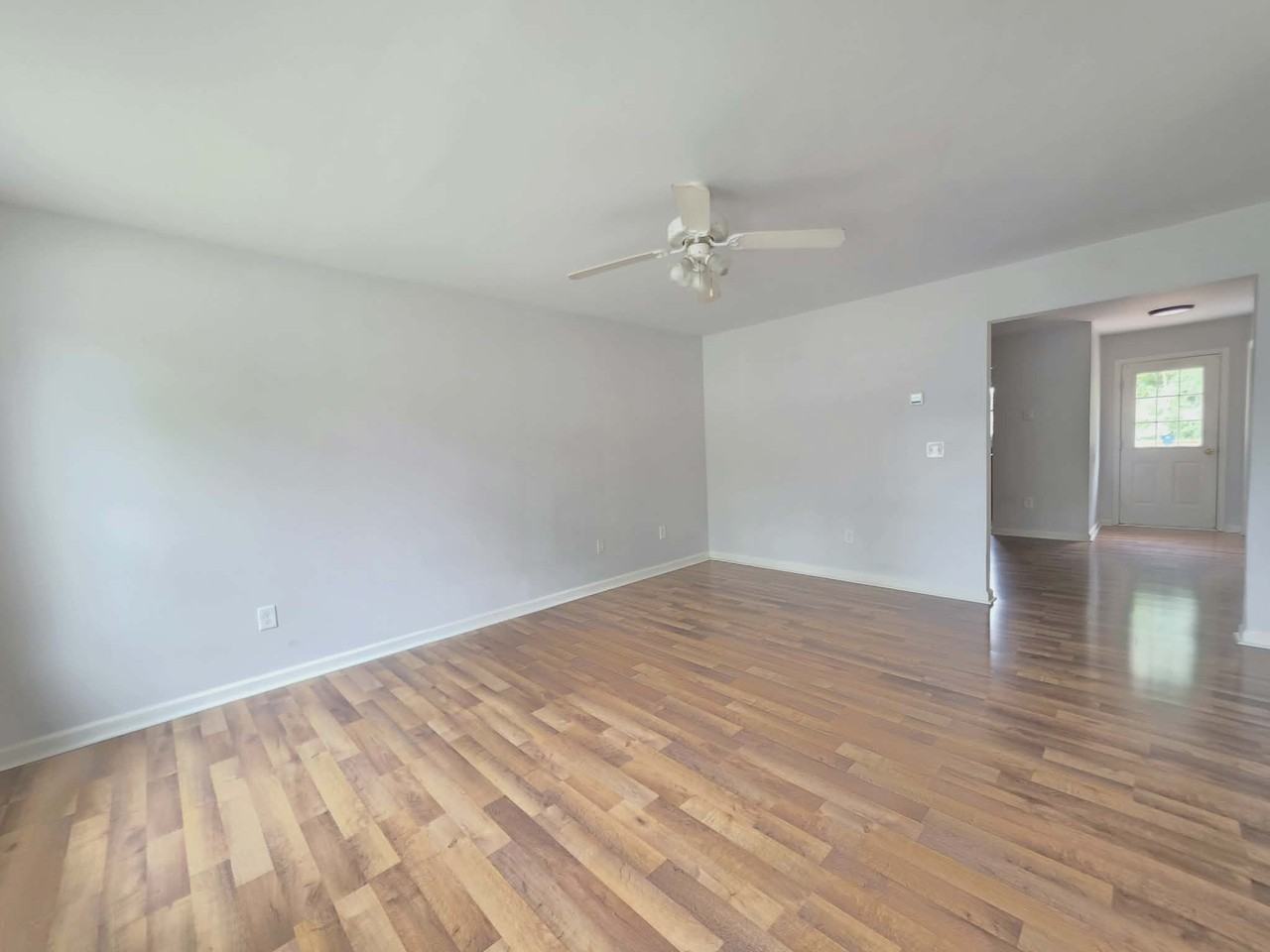 4 W Grove St #1 - Photo 4 of 30