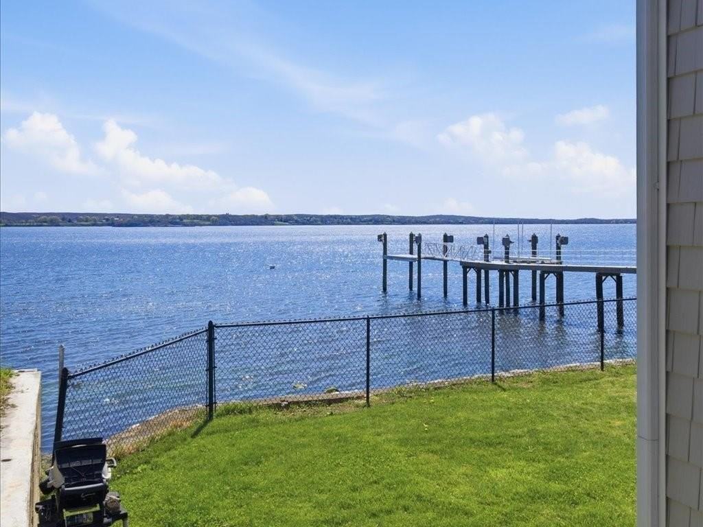 38 Aquidneck Ave #2 - Photo 3 of 13