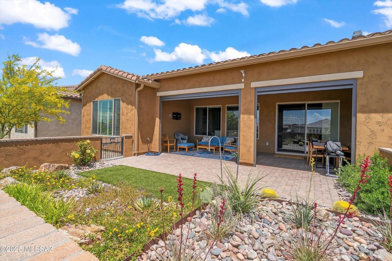 30668 S Sand Hurst Ln - Photo 2 of 48