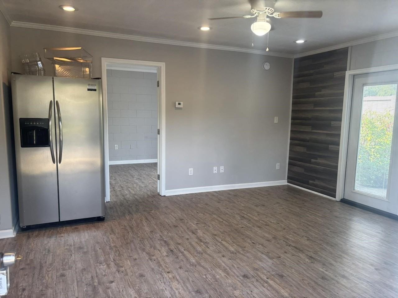 2241 W Pensacola St #50 - Photo 2 of 12