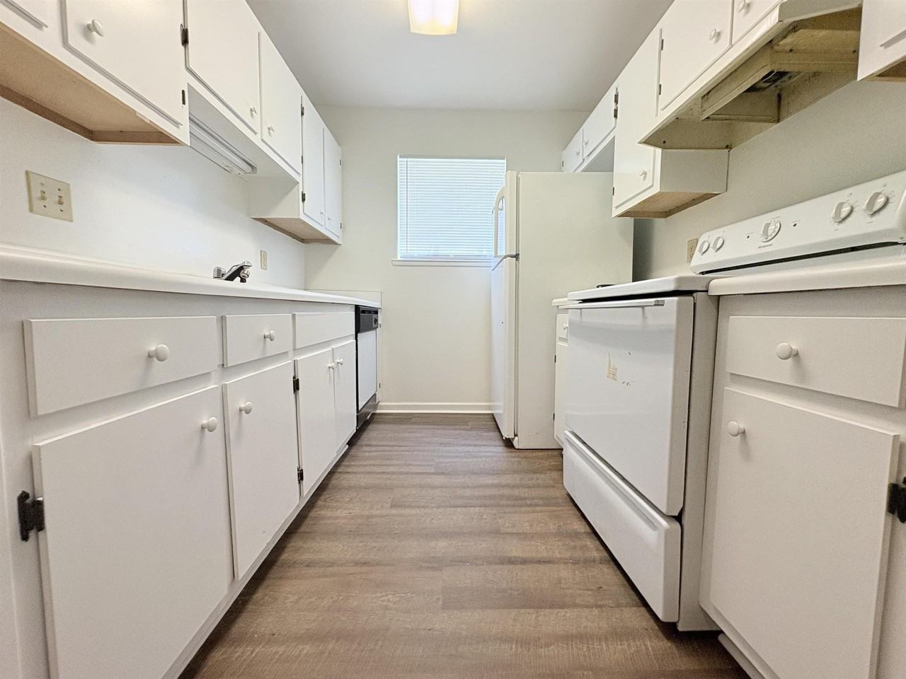 3887 Gaffney Loop - Photo 5 of 11