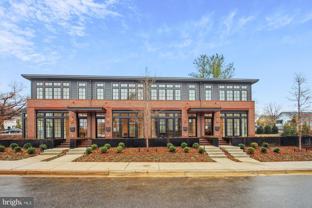 699 Giddings Ave - Photo 1 of 1