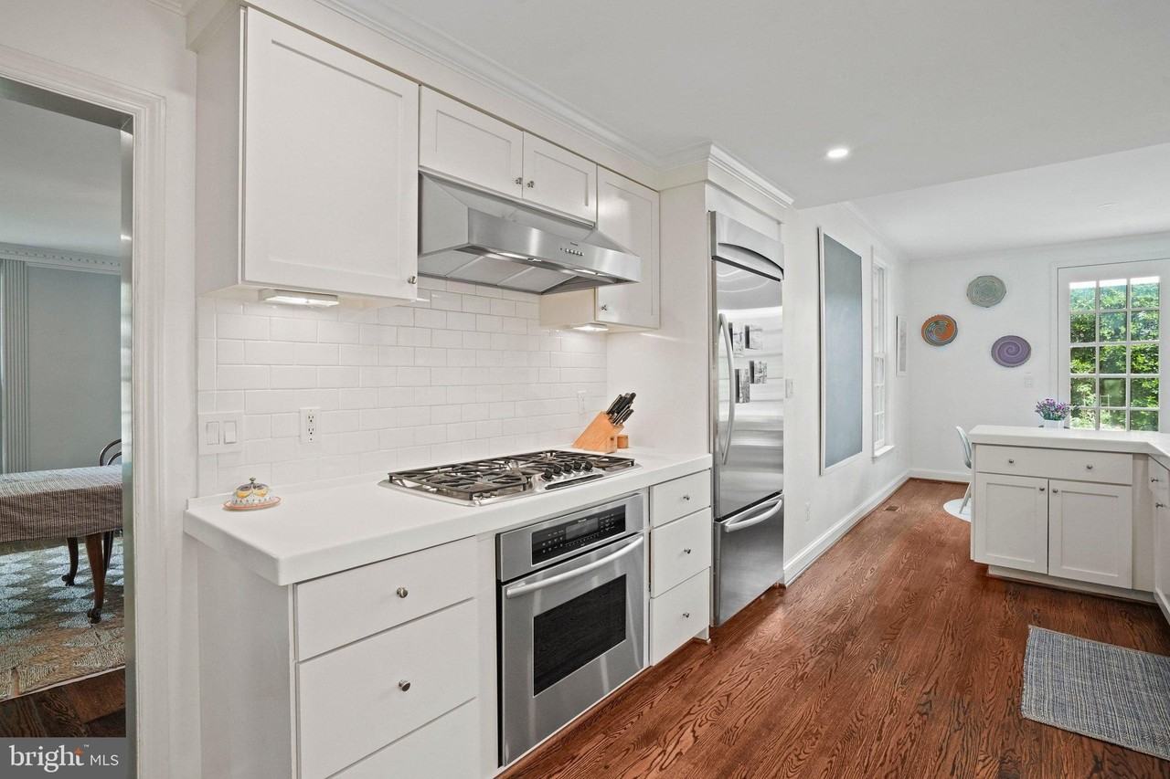 5320 Albemarle St - Photo 2 of 25