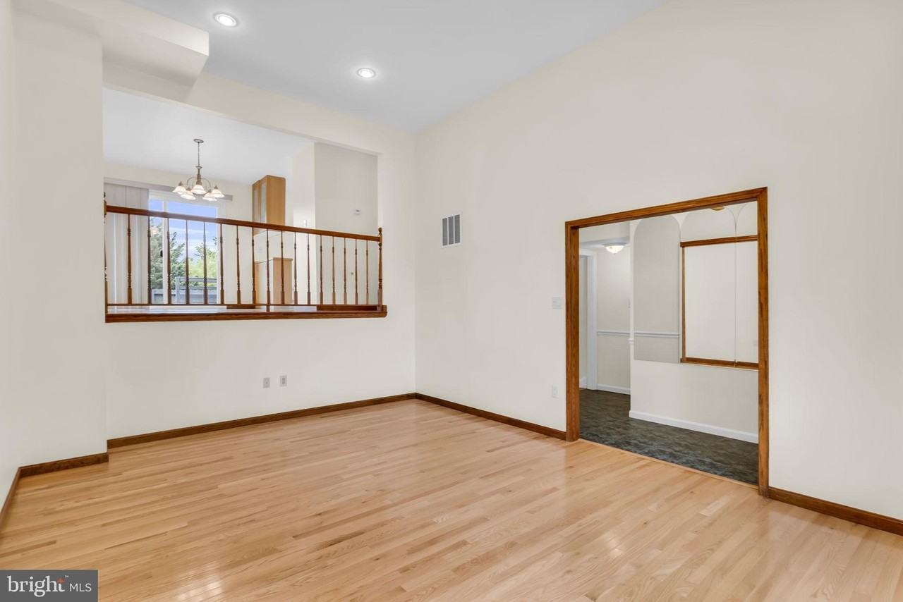 606 Northcliffe Dr - Photo 5 of 25