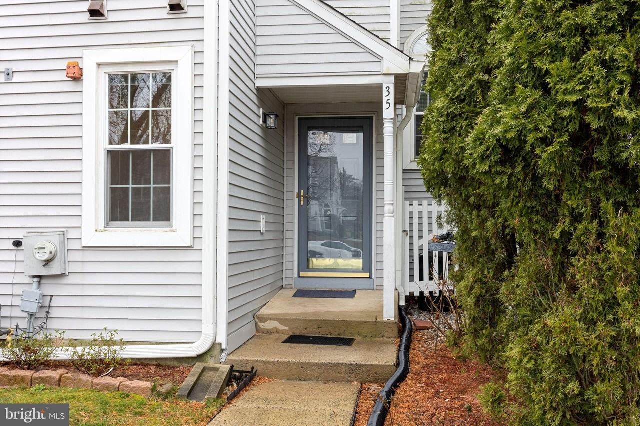 35 Skyview Way - Photo 4 of 38