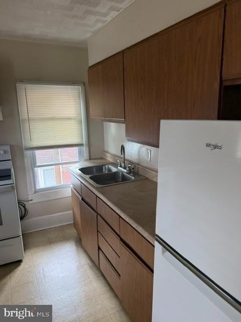 543 Bridge St - Photo 3 of 9