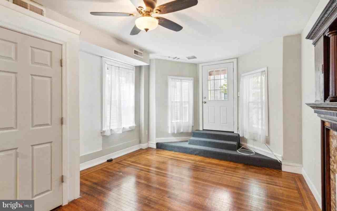 3813 Baring St #2ndFL - Photo 2 of 16