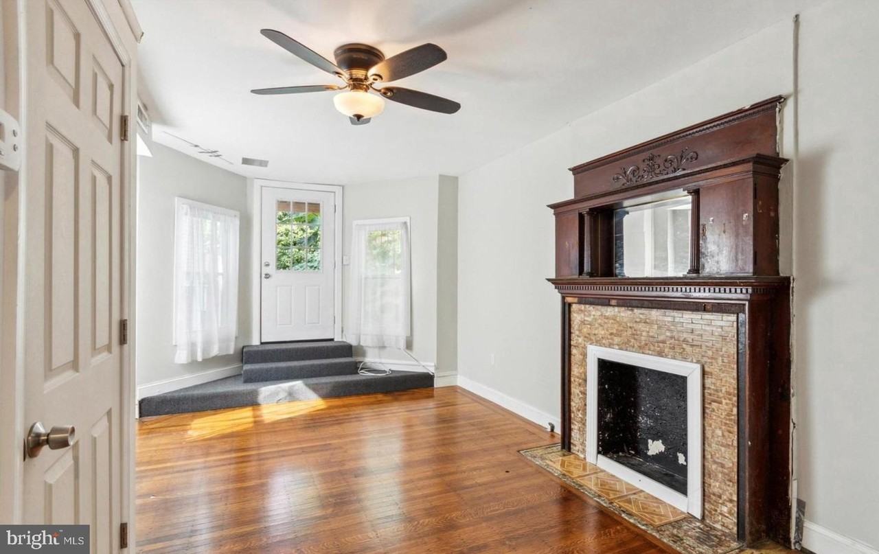 3813 Baring St #2ndFL - Photo 4 of 16
