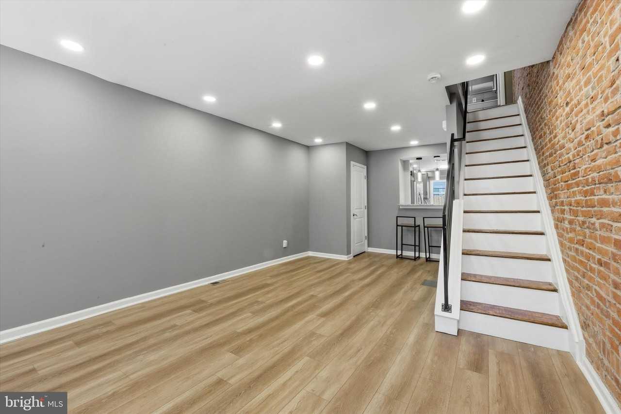 2625 Manton St - Photo 2 of 24