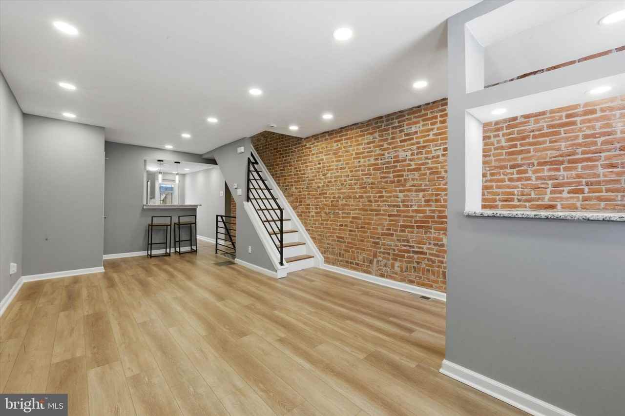 2625 Manton St - Photo 3 of 24
