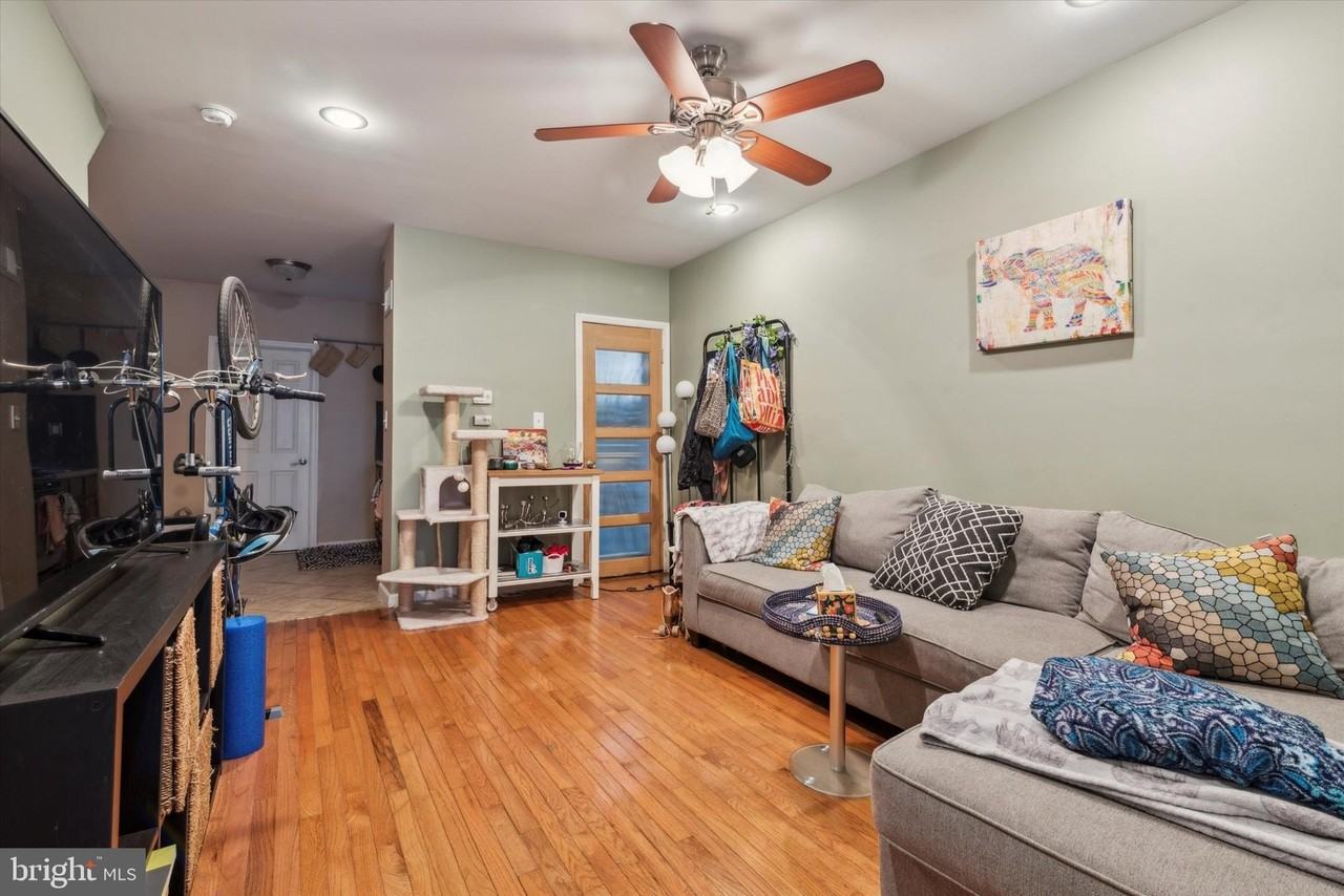 1011 S 18th St #A - Photo 2 of 15