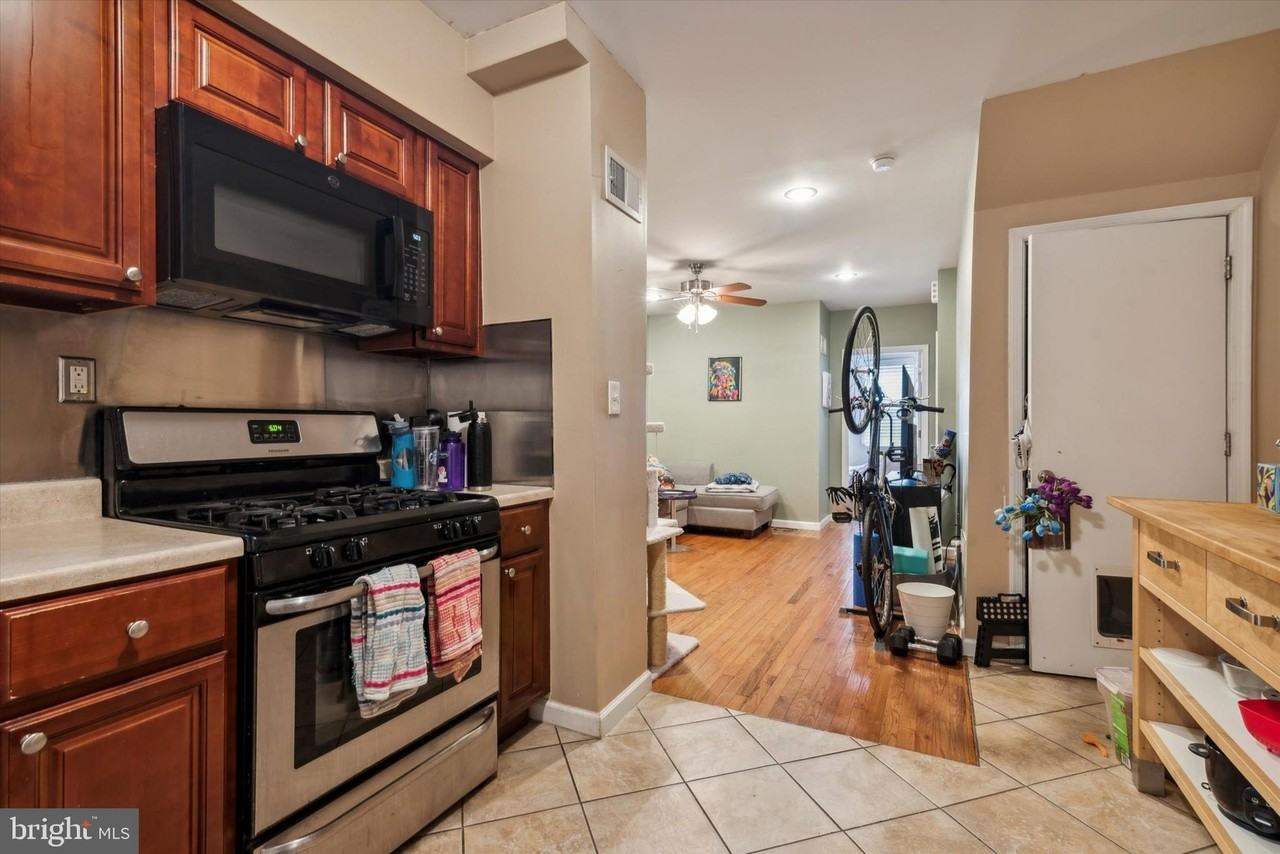 1011 S 18th St #A - Photo 4 of 15