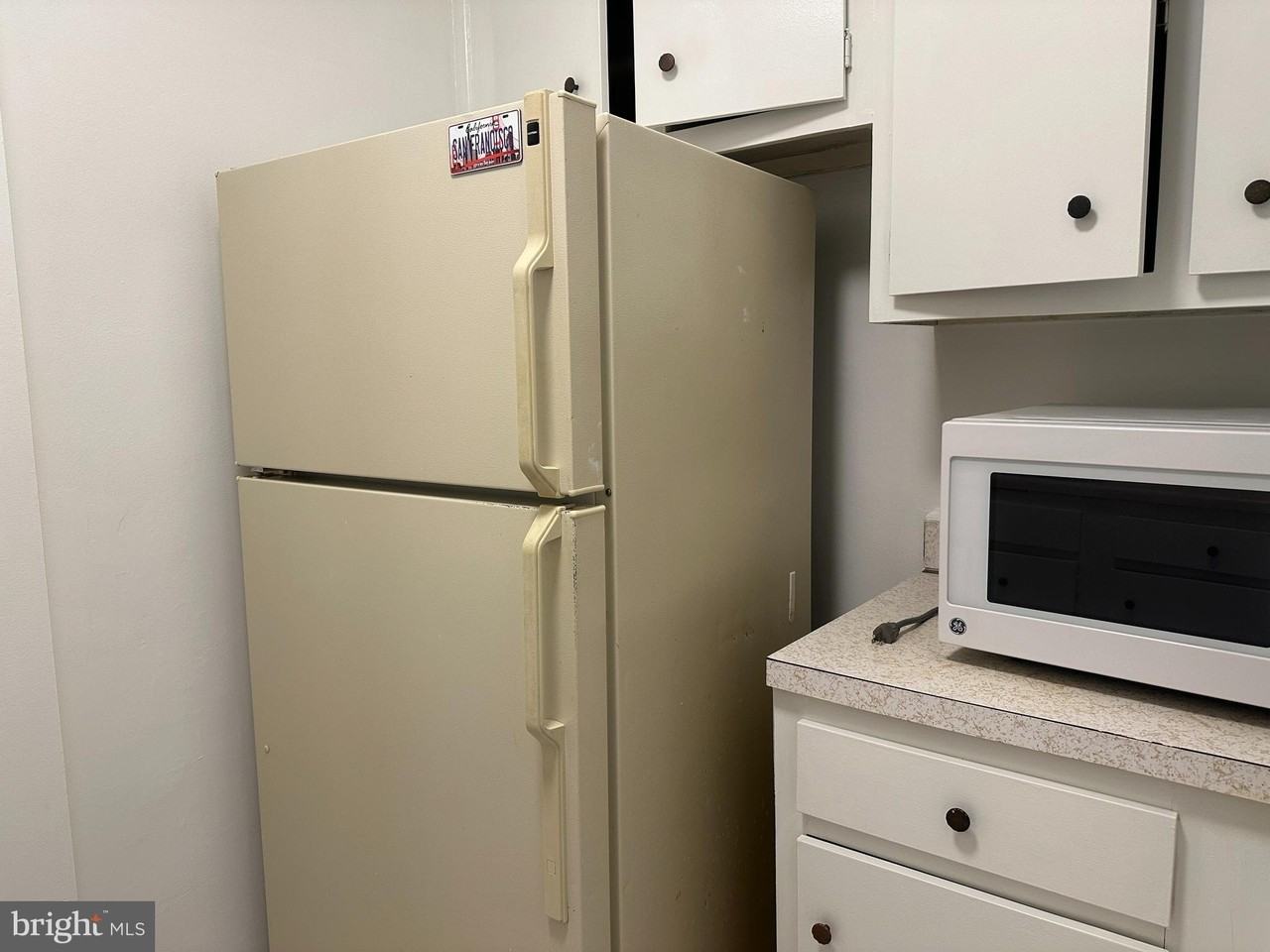 1111 Arlington Blvd #429 - Photo 7 of 18