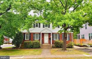 featured image of 1005 N Lebanon St