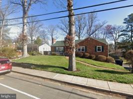 featured image of 3919 N Chesterbrook Rd
