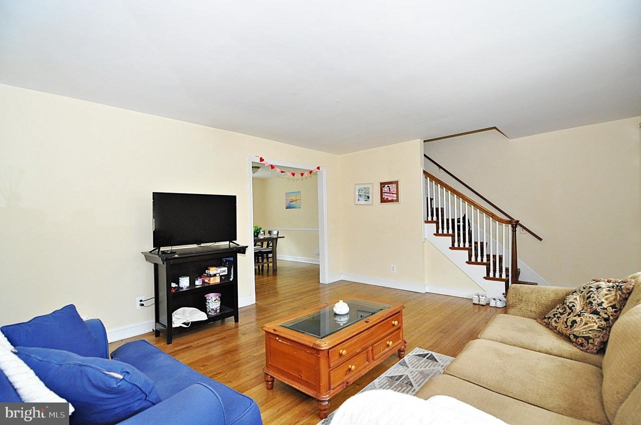 2124 N Troy St - Photo 3 of 18