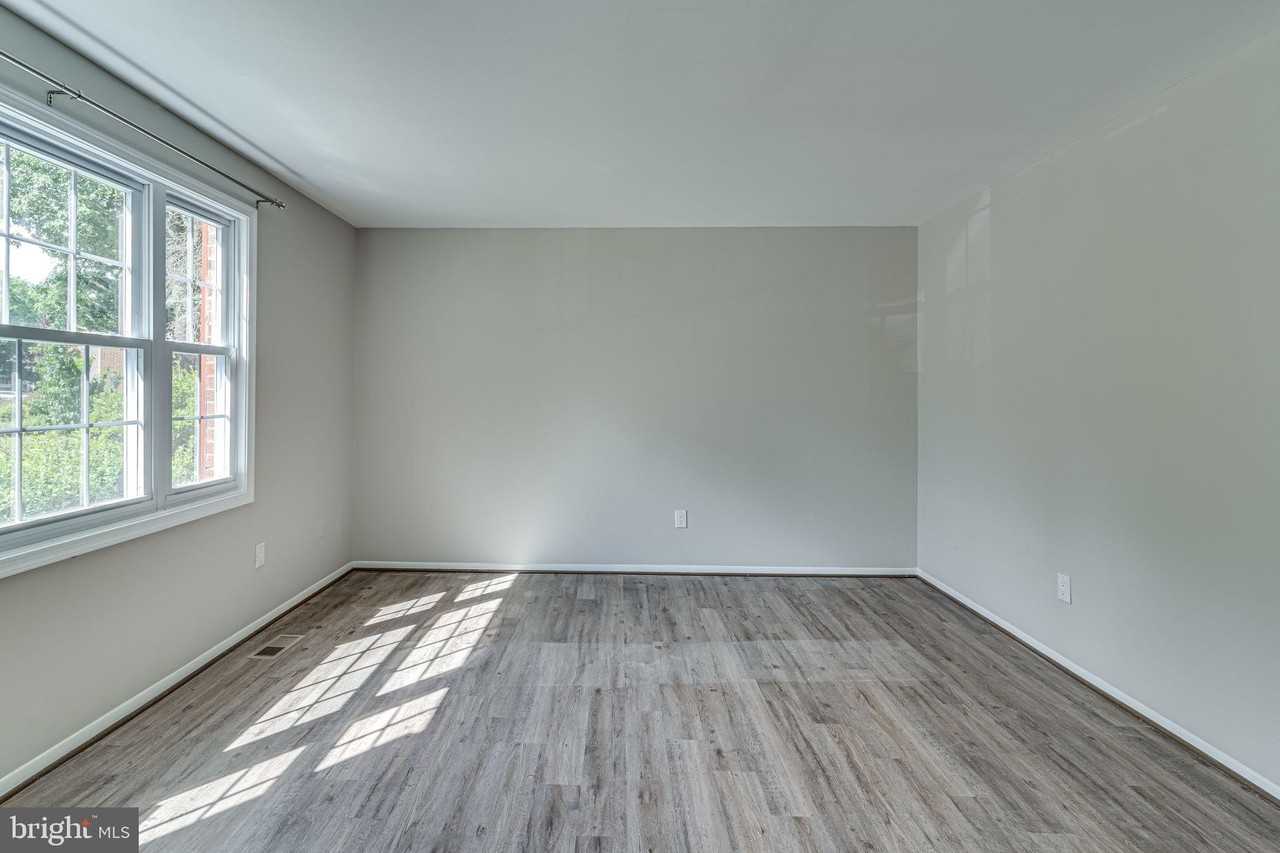3374 Breckenridge Ct - Photo 5 of 37