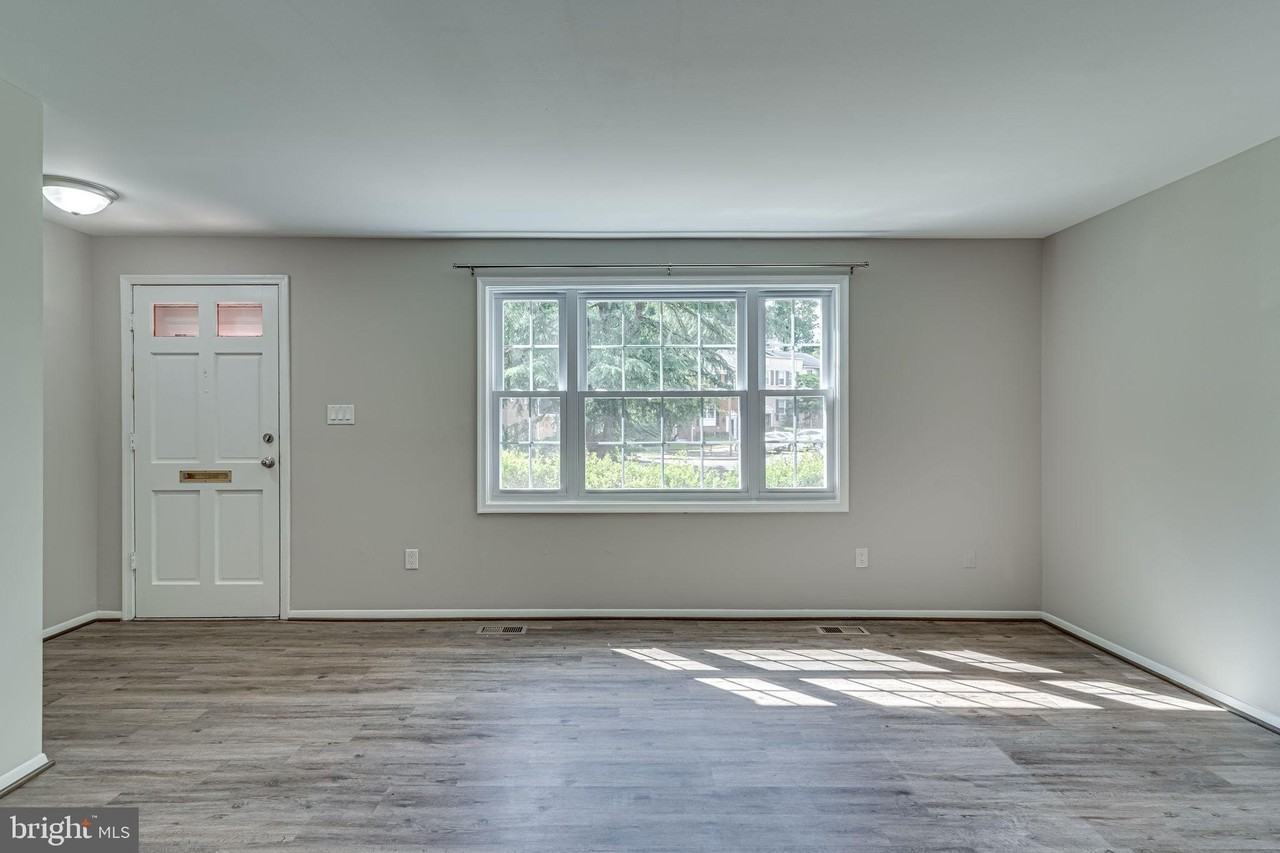 3374 Breckenridge Ct - Photo 6 of 37