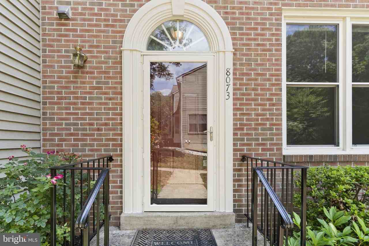 8073 Morning Meadow Ct - Photo 4 of 48