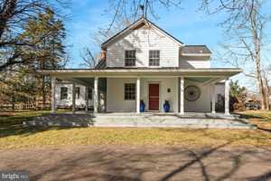 featured image of 326 Walker Rd