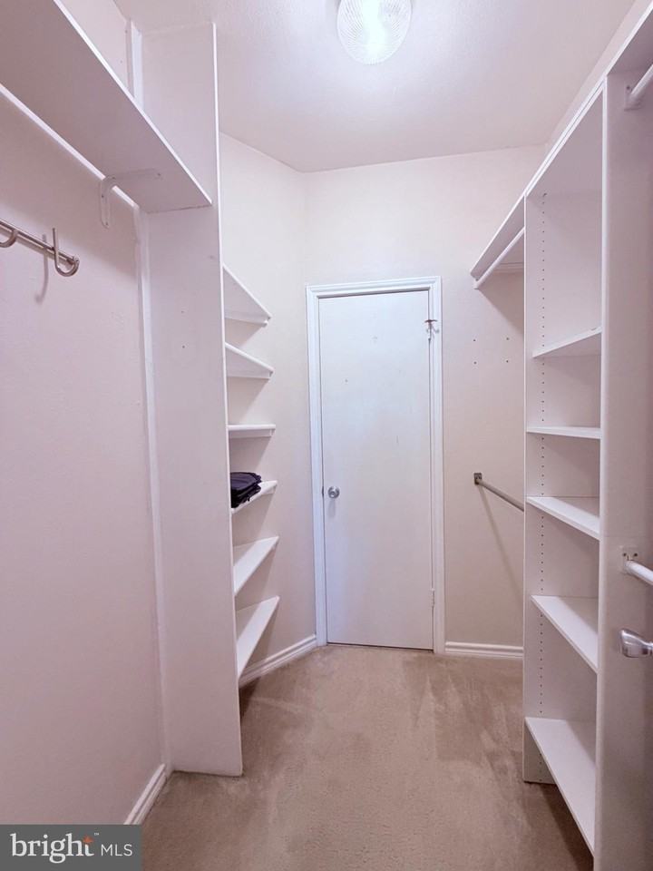 12152 Penderview Ter #1304 - Photo 7 of 22