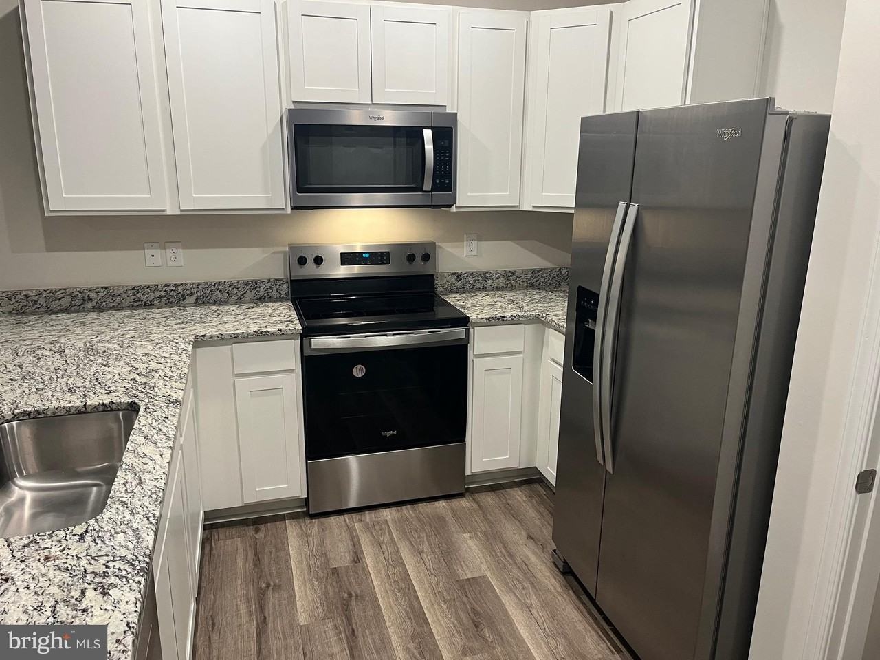 224 Caterpillar Dr - Photo 3 of 25