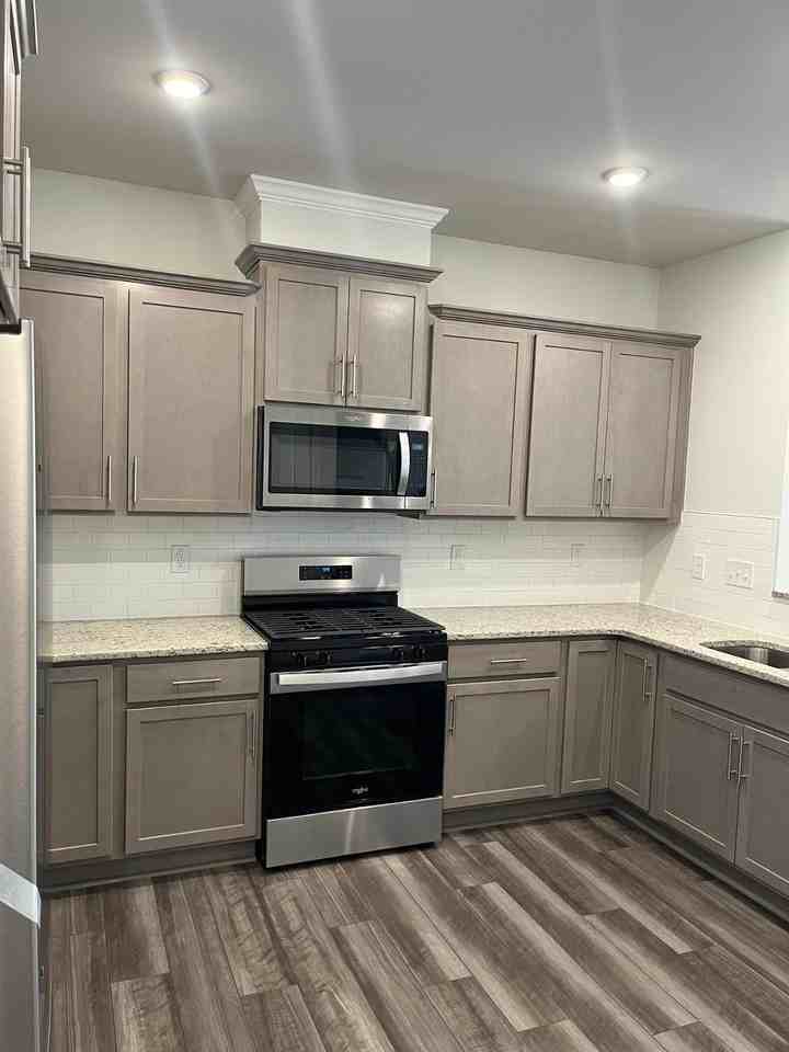 415 Ribbon Rail St - Photo 7 of 30