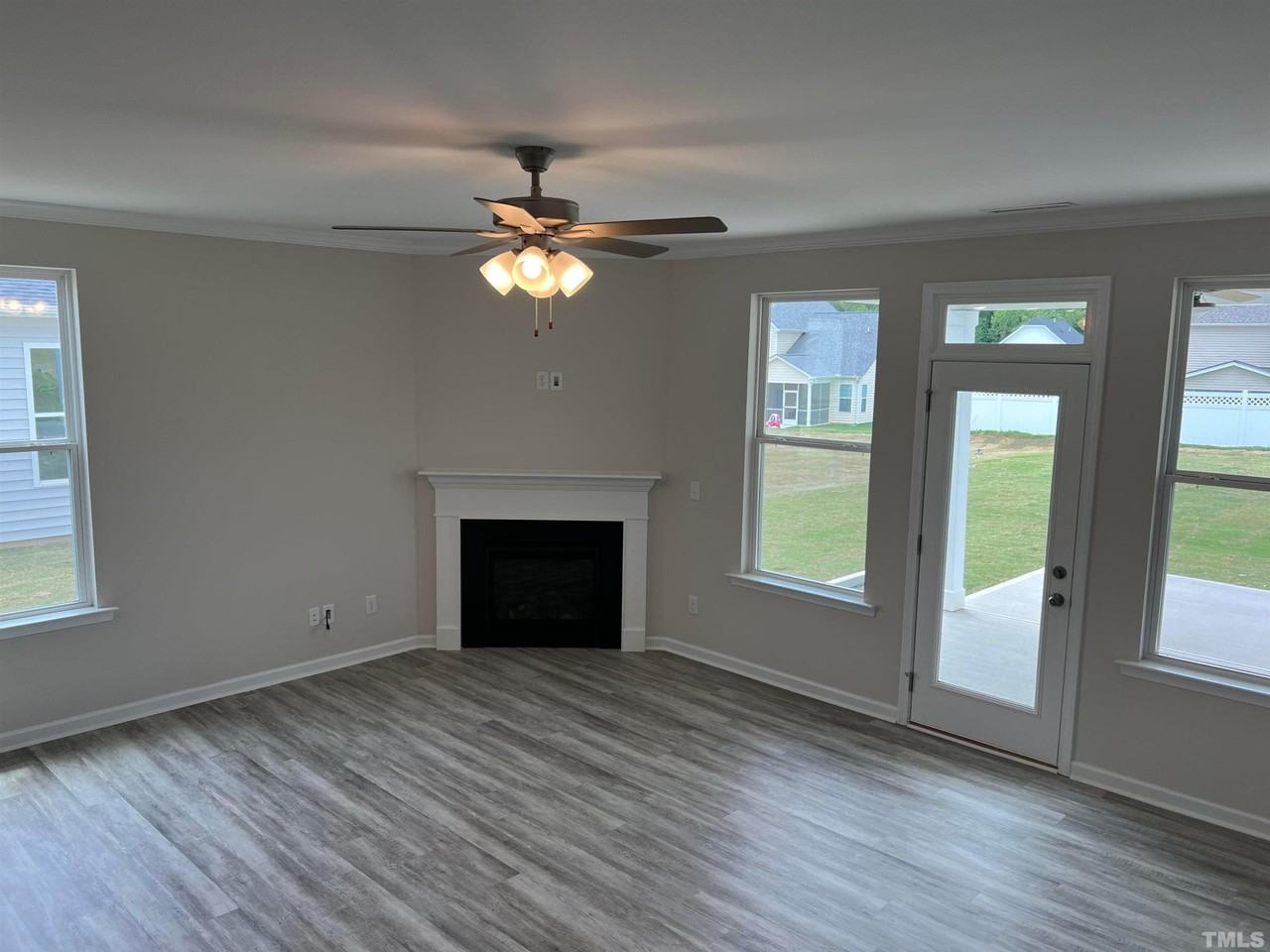 248 Streamliner Blvd - Photo 3 of 20