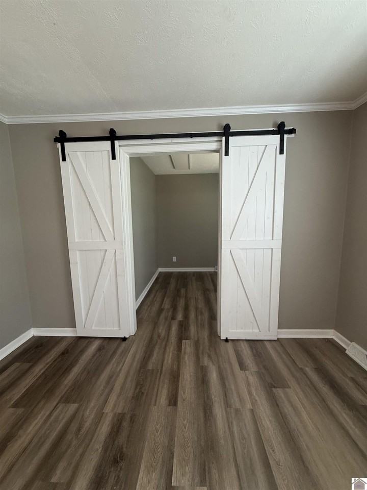 5935 Merrydale Dr - Photo 6 of 16