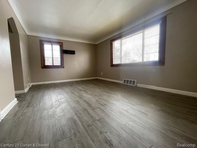 1441 S Telegraph Rd - Photo 2 of 10