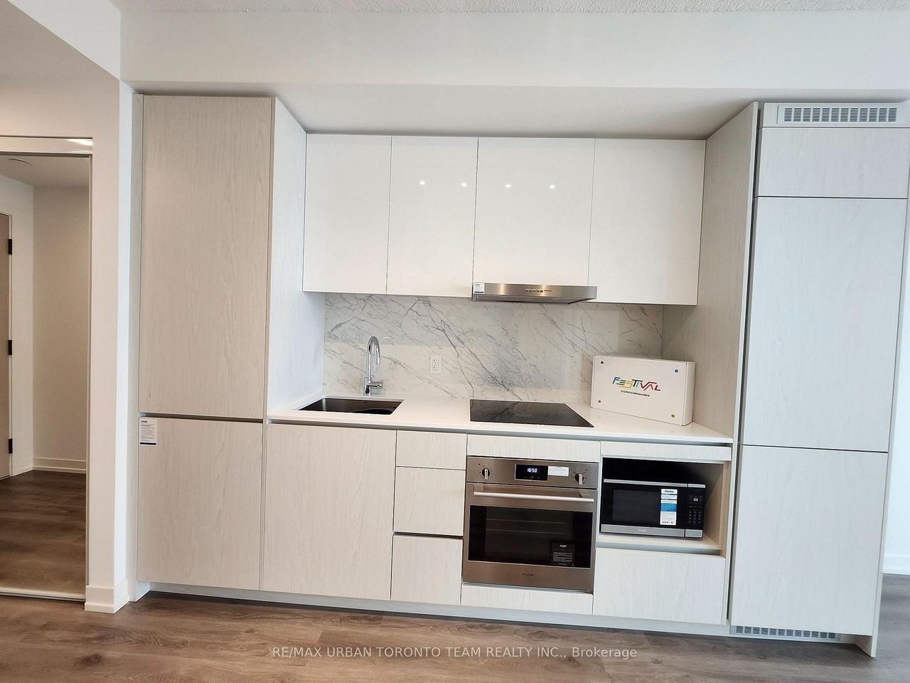 28 Interchange Way #2716 - Photo 2 of 10