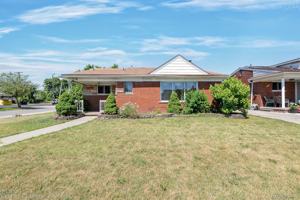 featured image of 5635 Oakman Blvd
