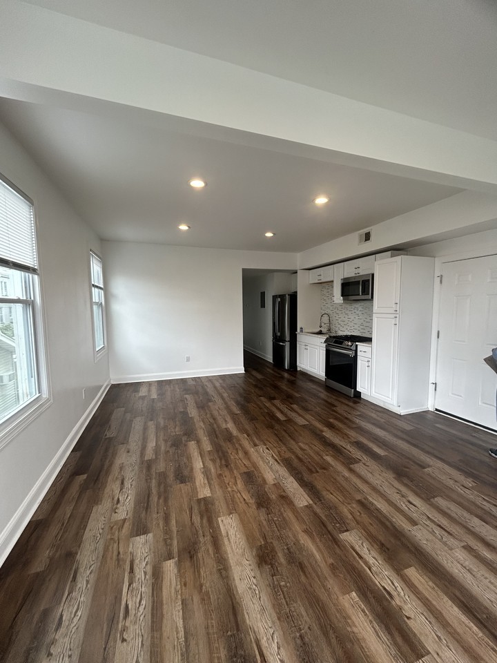799 Kearny Ave - Photo 3 of 11