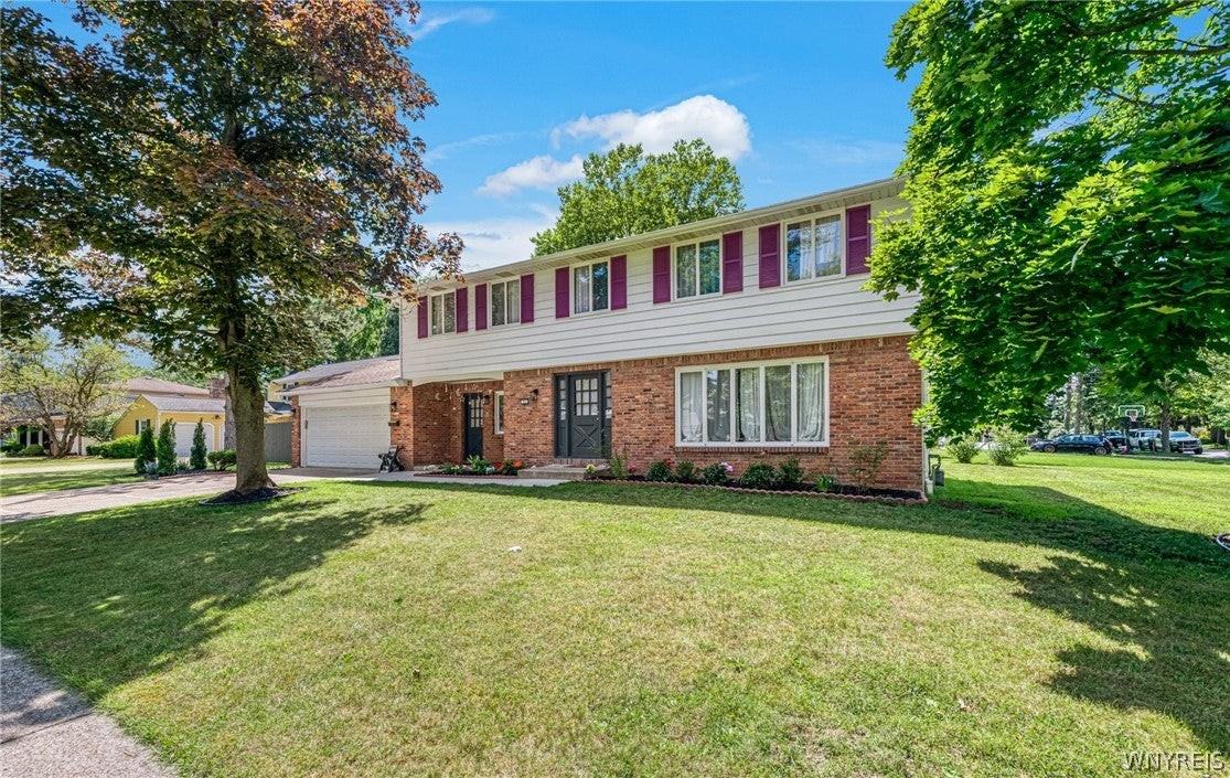 71 Chaumont Dr - Photo 2 of 44