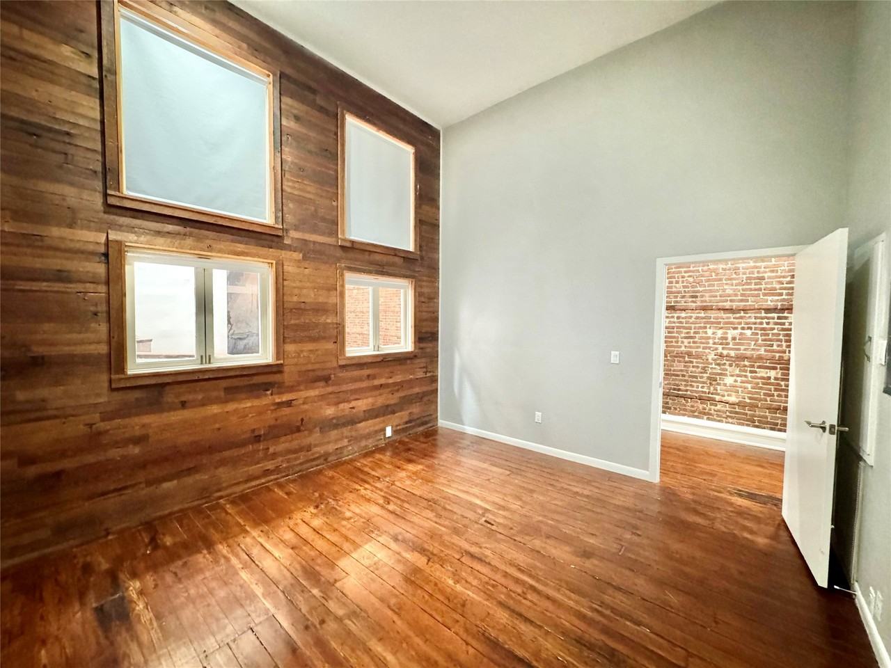 2309 Strand St ##2d - Photo 5 of 28