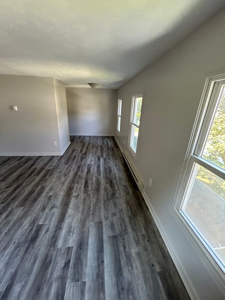 2756 E Brutus St #3 - Photo 6 of 8