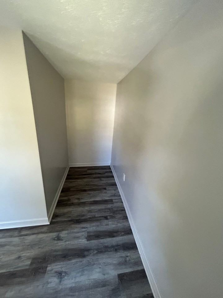 2756 E Brutus St #3 - Photo 7 of 8