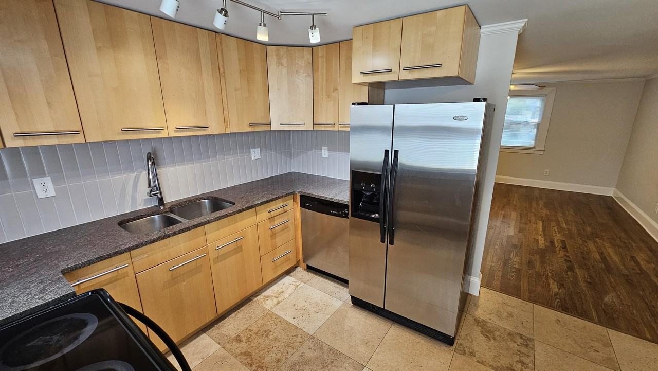 2812 Craigie AvenueUnit B #B - Photo 3 of 15
